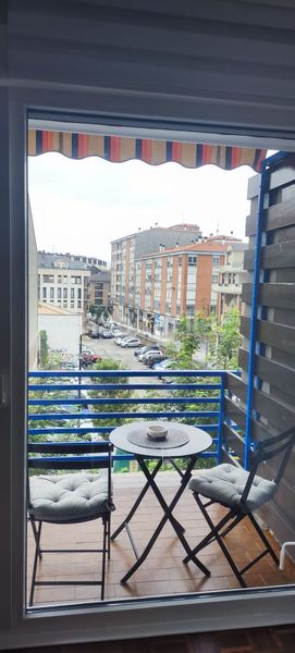 Foto 2b599af5-71bc-4d8f-9391-b4e84a223c9e. Rent flat in Centro Torrelavega