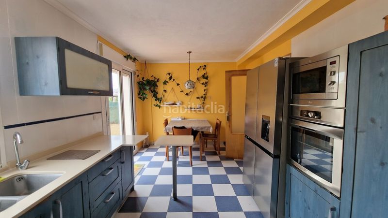Foto beddf5ad-f893-4616-a2ce-667d560ebcf6. Xalet amb calefacció aparcament a Vioño Piélagos