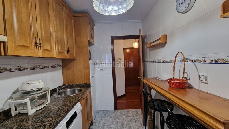 Foto e3a79987-14df-42b9-a6a6-b83cdd9ebd73. Lloguer pis amb calefacció aparcament a Centro Torrelavega