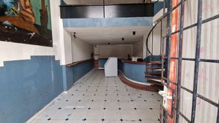 Lloguer Local Comercial a Centro. Local com. en alquiler en centro.