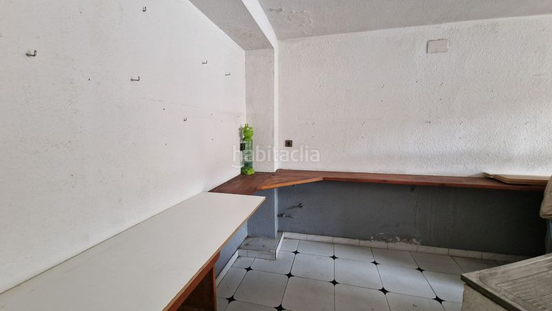 Foto 98c2c4c3-b965-475a-acb9-4d10e3d318aa. Lloguer local comercial a Centro Torrelavega