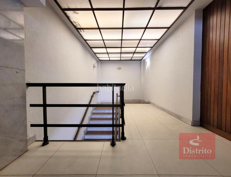 Foto f0b82c5b-cd4a-4b85-bbda-a19b6b9f2451. Local comercial a Centro - Ayuntamiento Santander