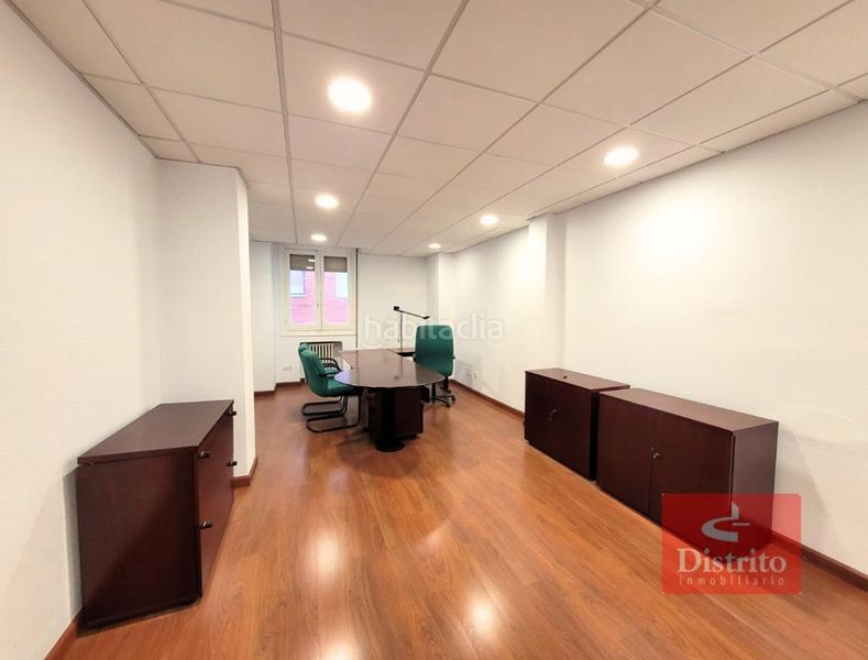 Foto c3328f05-4ca5-49f5-ab54-718833389e4c. Location bureau avec chauffage dans Centro - Ayuntamiento Santander