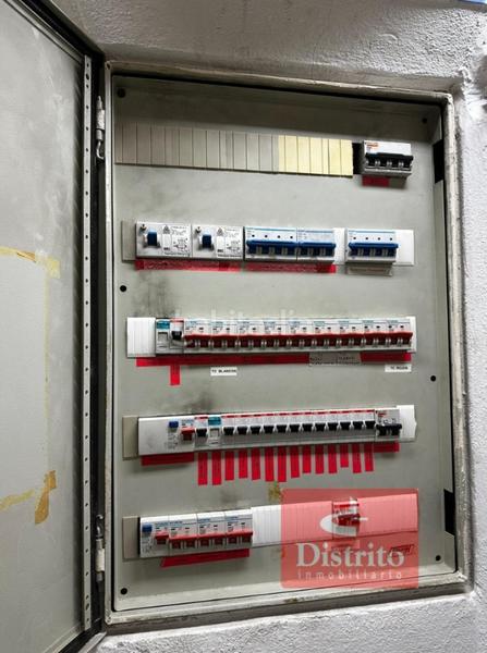 Foto b3ebedc4-f190-4f6e-a7d8-b2779edcd198. Alquiler local comercial local en alquiler de 216 m en Puerto Chico en Santander