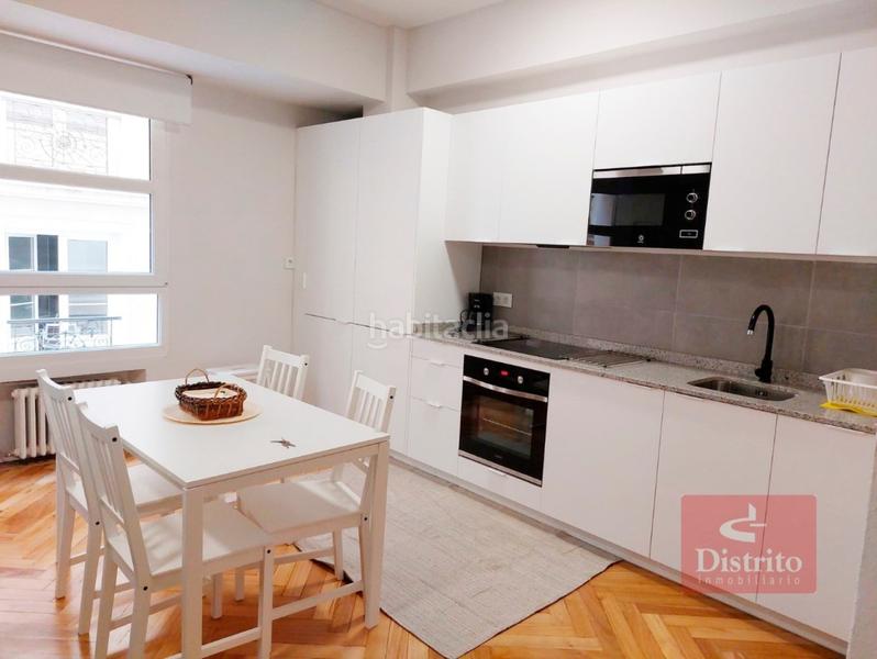 Foto 17d56583-5e73-40e9-a0c4-ee280b9bd03c. Rent flat with heating in Centro - Ayuntamiento Santander