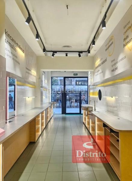 Foto 570bf195-a282-40a2-99a5-e5514d5d0b9d. Alquiler local comercial local en alquiler en el centro en Santander