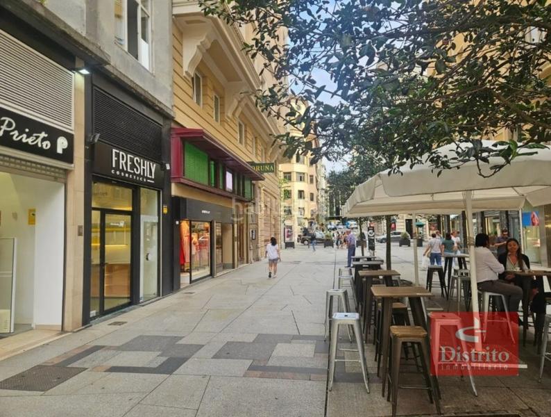 Foto 4c750582-8e0b-4c29-b18c-f2166eb20a99. Lloguer local comercial a Centro - Ayuntamiento Santander