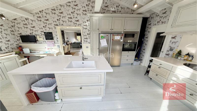 Foto 0da0790f-5bf5-4712-adb4-c2b9b249c894. Casa chalet de 5 habitaciones en Sancibrián en Sancibrián Santa Cruz de Bezana