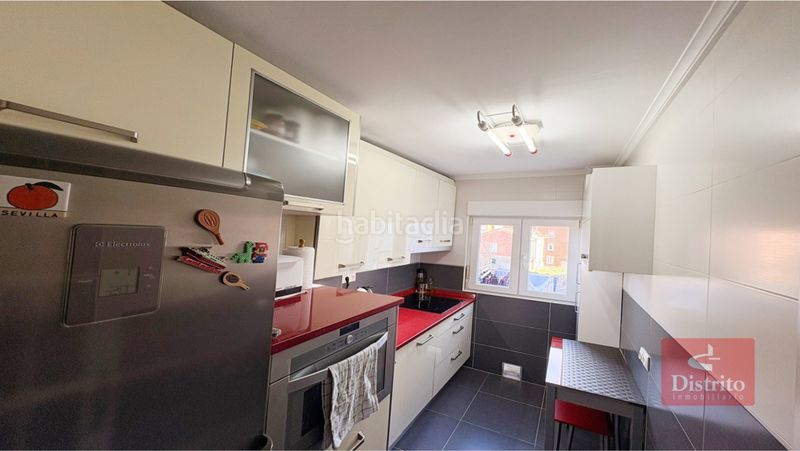 Foto 61de290c-4aa7-43fc-91c3-1437ad03a9e7. Pis amb calefacció a Los Castros Santander