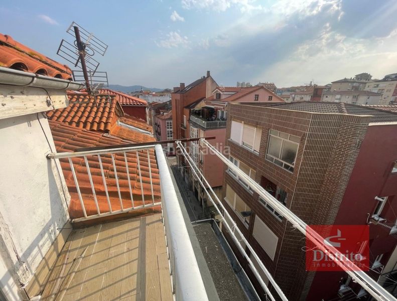 Foto f666aad6-3c8b-454b-900f-622a83c5c50a. Pis amb calefacció a Centro - Ayuntamiento Santander
