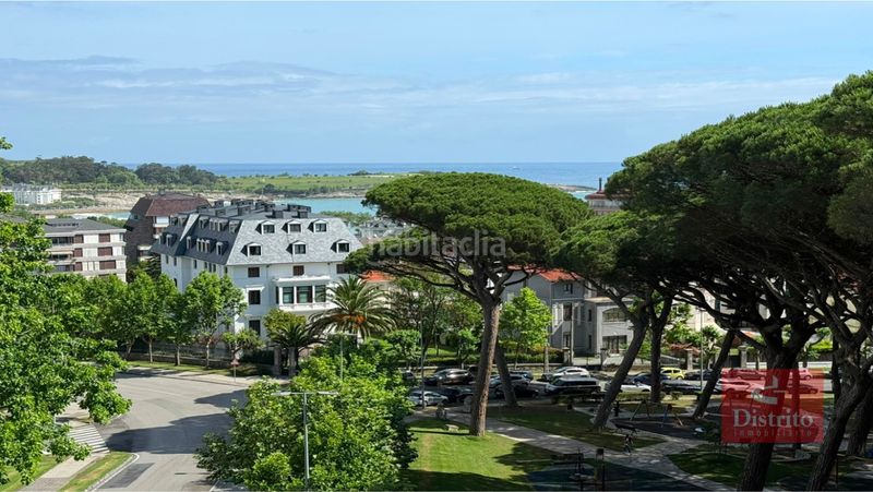 Foto afca7109-743b-4b58-b5de-122c1e418dae. Pis amb calefacció aparcament a Los Castros Santander