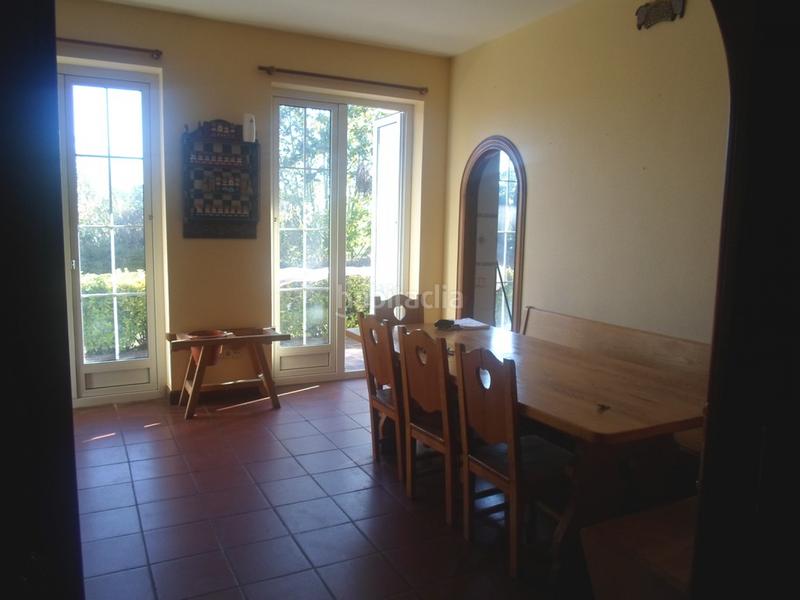 Foto eb3ec37b-f480-4403-b017-96ede5769f22. Casa chalet independiente en venta en la mina en Arce Piélagos