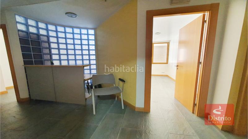 Foto 49238749-7d6a-4a28-b791-c18c1de40bd4. Oficina  de 90 m en calle san fernando en Numancia - San Fernando Santander