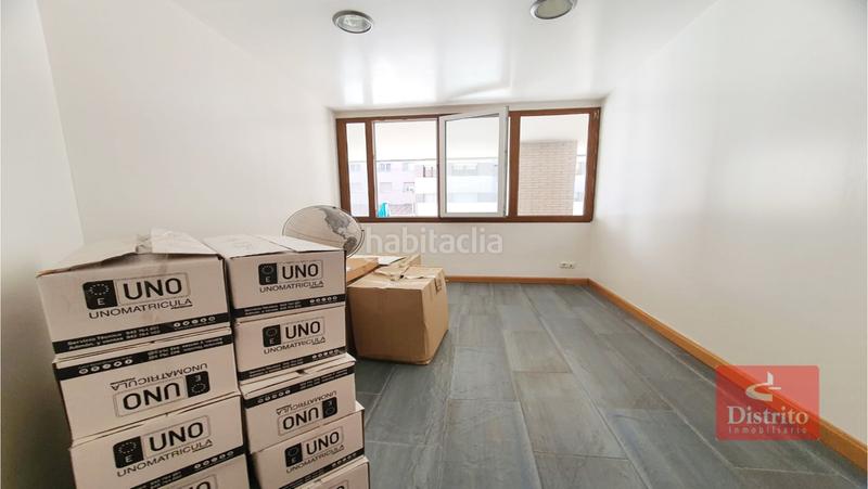 Foto 5ac9ba05-a9ae-4072-bf2e-a05f763450e2. Oficina  de 90 m en calle san fernando en Numancia - San Fernando Santander