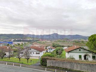 Pis a Hendaye. Bonita vivienda de un dormitorio con plaza de parking en rue de