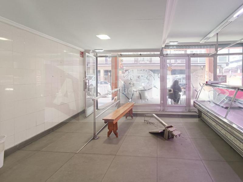 Foto ceedeb45-e8c0-4f47-b796-8414ec553a79. Lloguer local comercial a Beraun - Pontika Errenteria