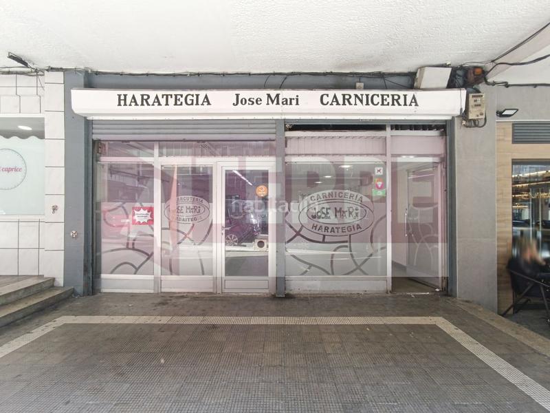 Foto bdf6f37b-5bdb-441a-9e47-642e3144099e. Location local commercial dans Beraun - Pontika Errenteria