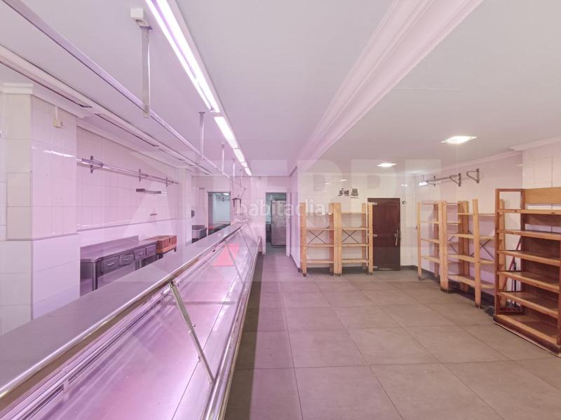 Foto 15ccee8e-f305-430f-998e-2962707a7499. Rent business premise in Beraun - Pontika Errenteria