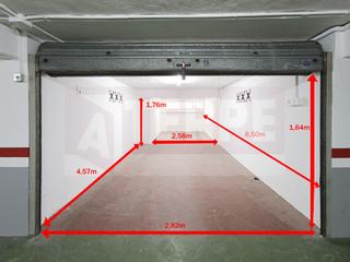 Aparcament cotxe  Galtzaraborda hiribidea. Garaje cerrado con limitación de altura para coche de 160cm de a