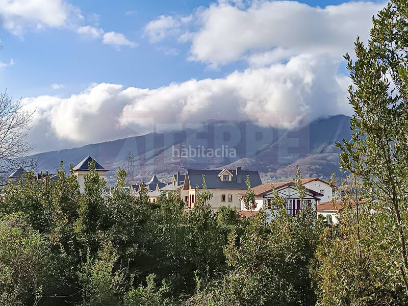 Foto 77afbfb1-4a5d-4f0d-9ea8-562c2dd2c2b5. Pis a Lapice - Larreaundi - Olaberria - Meaka Irun