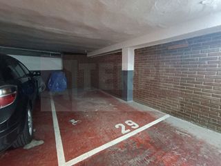 Miete Autoparkplatz  Urola kalea. Alquiler de raya de garaje para coche mediano