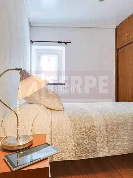 Foto d9fed77c-5115-4c97-93be-28a82af24f27. Pis a Pasaia