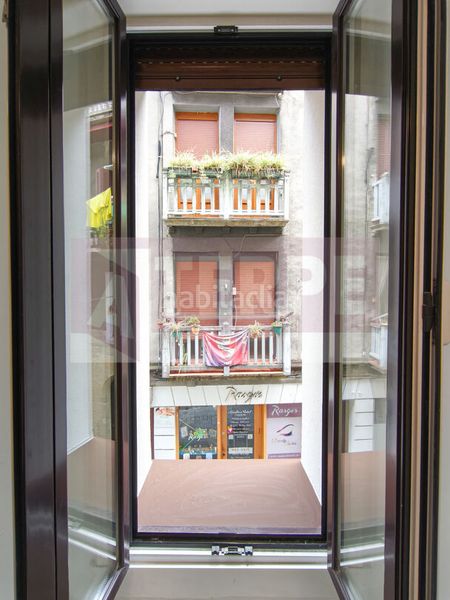Foto f7580153-a027-45fa-8b28-6ad473120373. Pis a Centro Errenteria