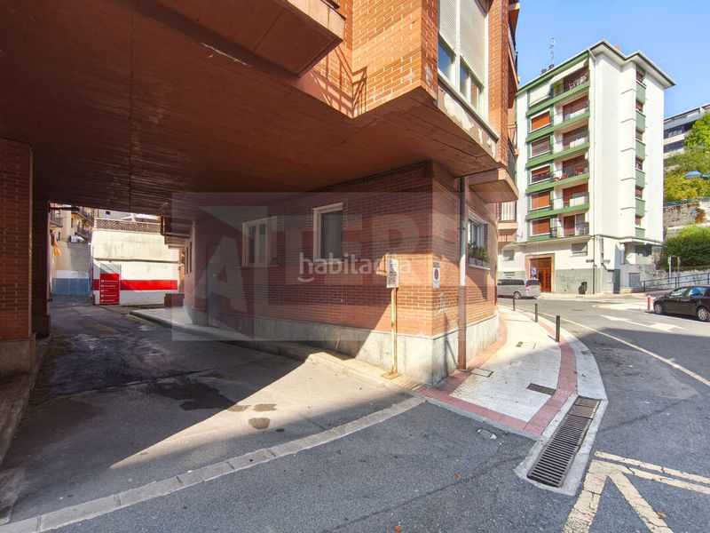 Foto ab8ab1af-4815-4231-8116-1972a6a37e86. Pis amb calefacció aparcament a Centro Errenteria