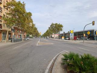 Rent Business premise  Calle miami. Gran local en avda sant bernat calbó de reus