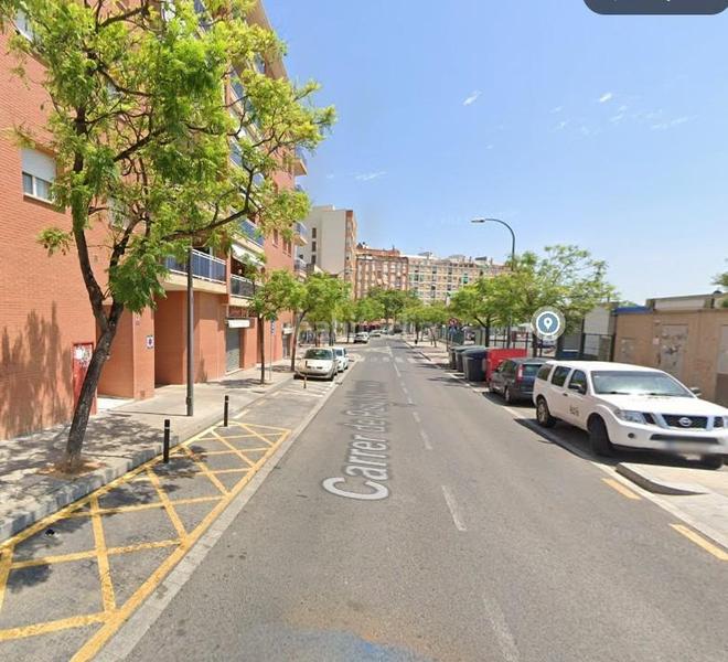 Foto 448c2349-d0ad-45d7-b580-15e40a7cc9cc. Aparcament cotxe a Ponent Reus