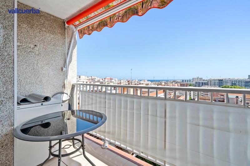 Foto f756e9d8-88c0-40ec-b822-e19b68496812. Appartamento con parcheggio in Nou Eixample Sud Tarragona