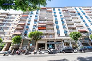 Etagenwohnung  Avenida de ramn y cajal. Gran piso con vistas al mar y parking en avda. ramn y cajal  12