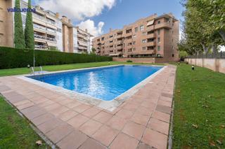 Pis  Ventura gassol. Vivienda exclusiva en la zona residencial del antic pas del ferr