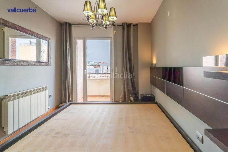 Foto 53b21544-ec50-4bf7-b8a0-6f4ee5cabb92. Pis amb calefacció aparcament a Llevant Reus