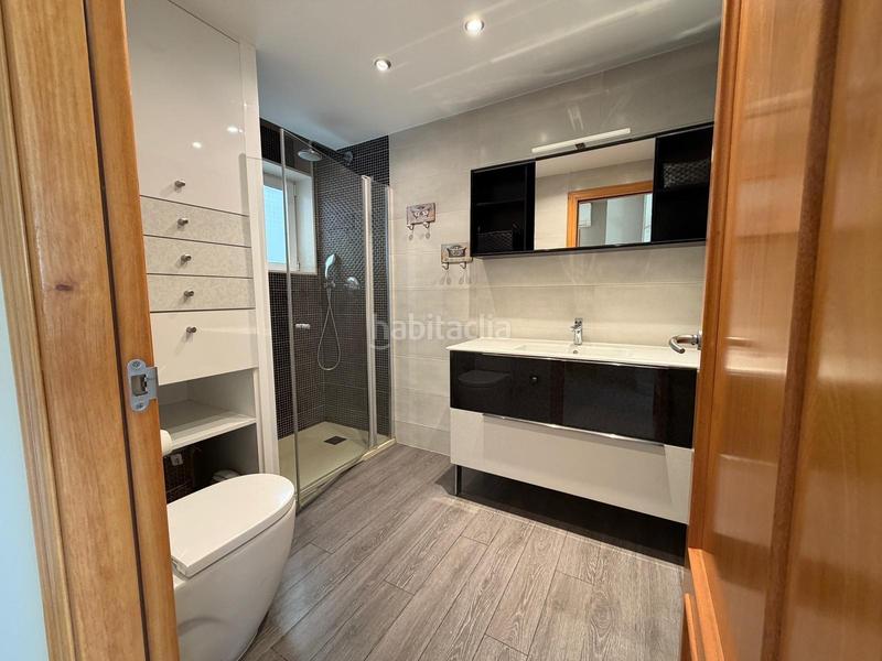 Foto 2f9f5fbb-43e2-430d-9115-b42f21d292e2. Alquiler piso alquiler piso exclusivo de 4 habitaciones parking y piscina en zona residencial premium en Reus