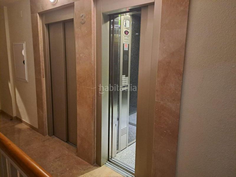 Foto 3a68c889-e5b0-4213-b667-63b64e472cc1. Alquiler piso alquiler piso exclusivo de 4 habitaciones parking y piscina en zona residencial premium en Reus