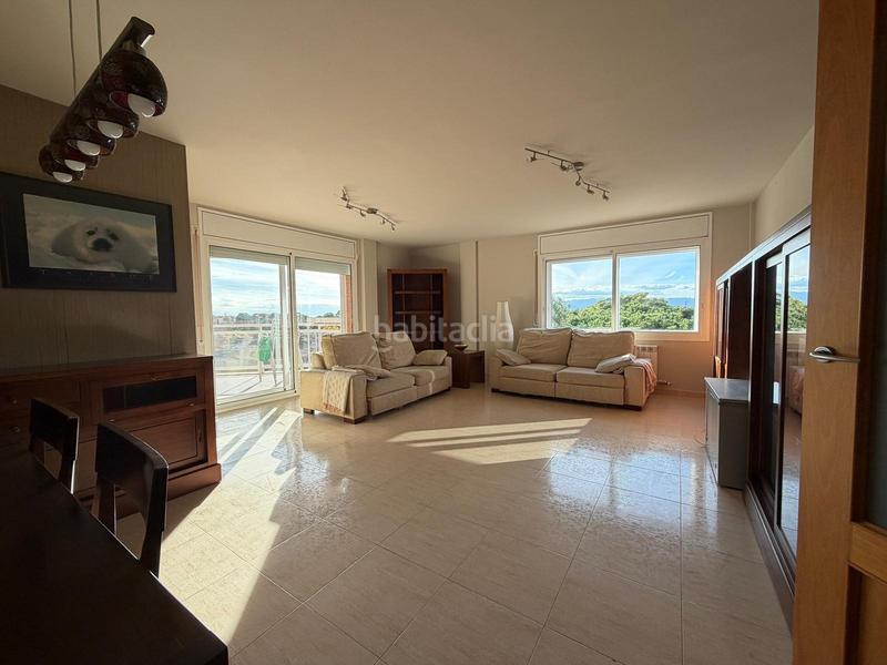 Foto 87c96cfd-5c0d-499e-aef9-2ecc208c5ba3. Alquiler piso alquiler piso exclusivo de 4 habitaciones parking y piscina en zona residencial premium en Reus