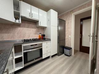 Lloguer Pis  Cami de l'aigua nova. Piso en alquiler  3 habitaciones  1 baño  reus zona tensionada