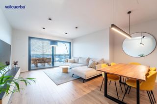 Etagenwohnung  Onze de setembre. Piso con parking y piscina en parc u doctubre jardins del mas de