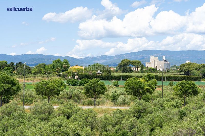 Foto 7bbedac3-c598-4e64-a150-a1d3ec8a39cf. Casa adossada amb calefacció aparcament piscina a Reus