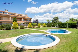 Casa a schiera in Migjorn. Casa esquinera en residencial aigüesverds de reus