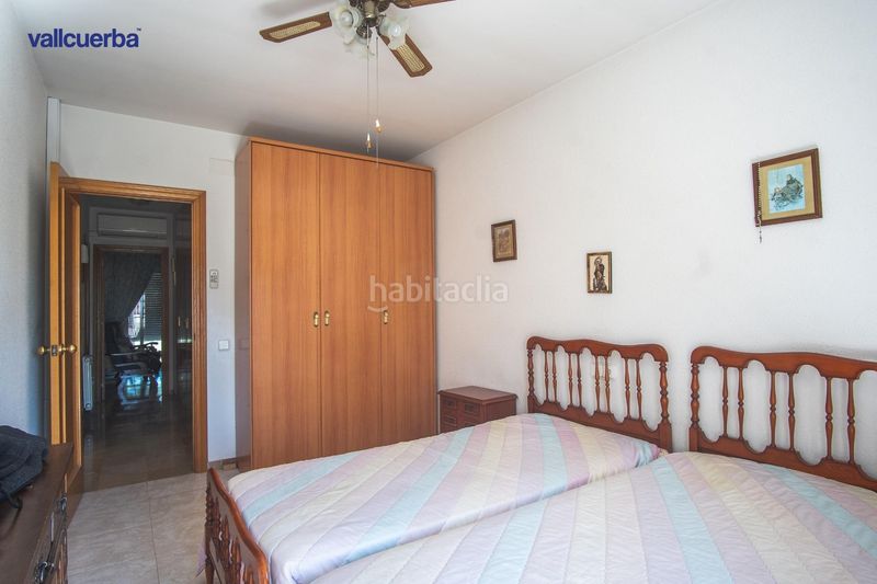 Foto 0134b597-f675-428b-9236-751f0aa633b9. Casa adossada amb calefacció aparcament piscina a Reus