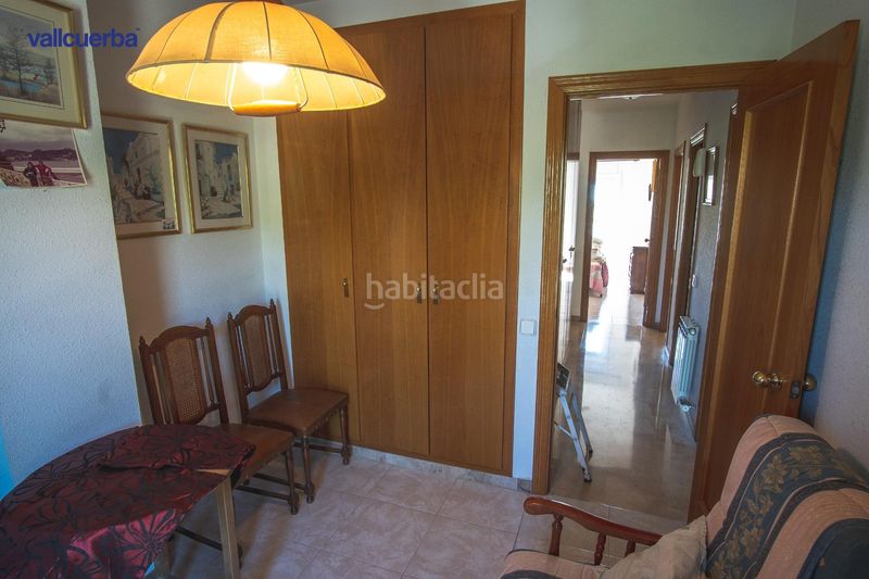 Foto 1b7af5d5-4e52-41c6-81a2-a73d033ffb6c. Casa adossada amb calefacció aparcament piscina a Reus