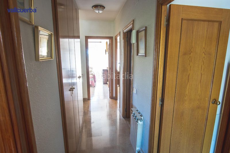 Foto 4a2f7ca3-ce42-4b08-a28d-0d7a5fb51899. Casa adossada amb calefacció aparcament piscina a Reus
