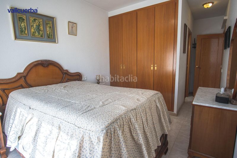 Foto 7eb308a2-5fa2-4e53-8288-2d51ffcab64c. Casa adossada amb calefacció aparcament piscina a Reus