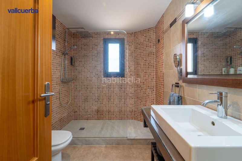 Foto 4186642e-b97a-442e-8b66-ba254f78ba2e. Casa aparellada amb calefacció aparcament piscina a Cambrils