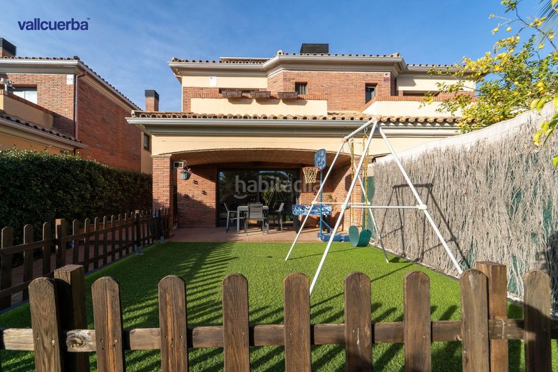 Foto 5e9a61e0-65f1-40e6-9513-594377e1a345. Casa aparellada amb calefacció aparcament piscina a Cambrils