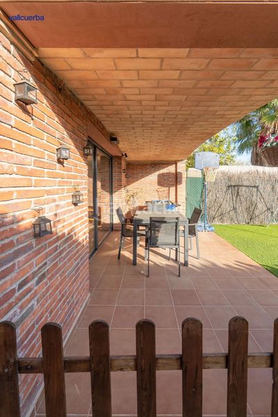 Foto 6f0a61c3-667d-4155-9abd-0d4dc1e68ba7. Casa aparellada amb calefacció aparcament piscina a Cambrils