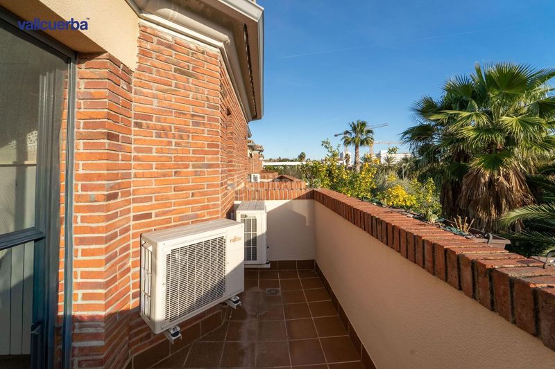 Foto f1ca0a6d-5a79-4661-acbf-0d1d46faddbe. Casa aparellada amb calefacció aparcament piscina a Cambrils