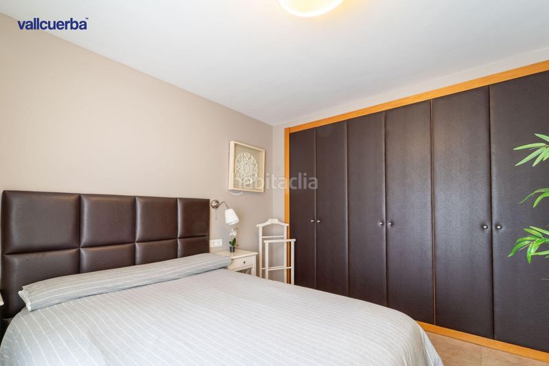 Foto f8935725-48b4-45aa-af50-3eef78b4a8fe. Casa aparellada amb calefacció aparcament piscina a Cambrils